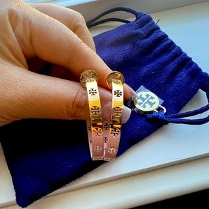 tory burch Metallic Pierced-T Hoop Earring (2 tones)